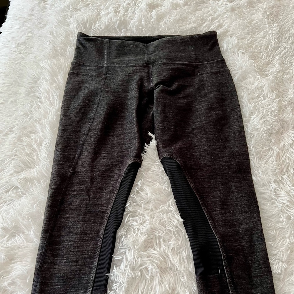 Lululemon Athletica Gray Cropped Leggings Size 6